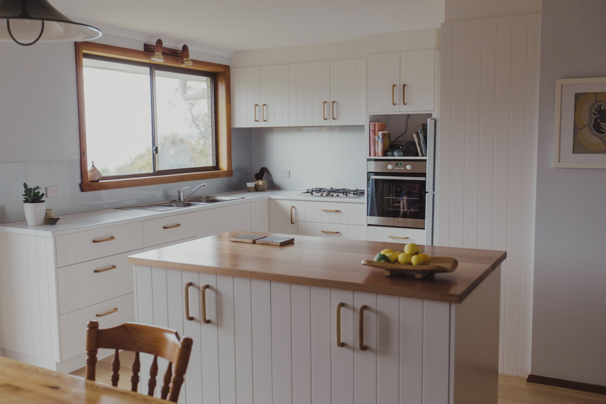 What to include in your Farmhouse style Kitchen | Kitchen Centre